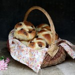 Hot Cross Strawberry Chocolate Chip Buns FG.jpg (238 KB)